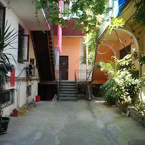 https://apartment-on-parnavaz-mepe-72.batumihotels.net